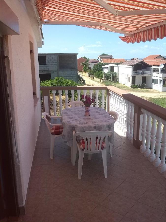 Apartman Borosa Vir Exterior foto